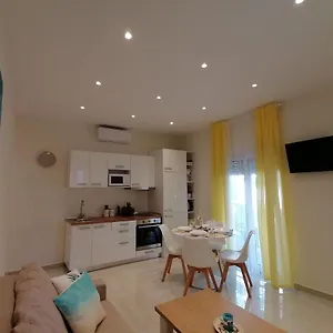 https://apt-sea-pleasure.hotelschalkidiki.net